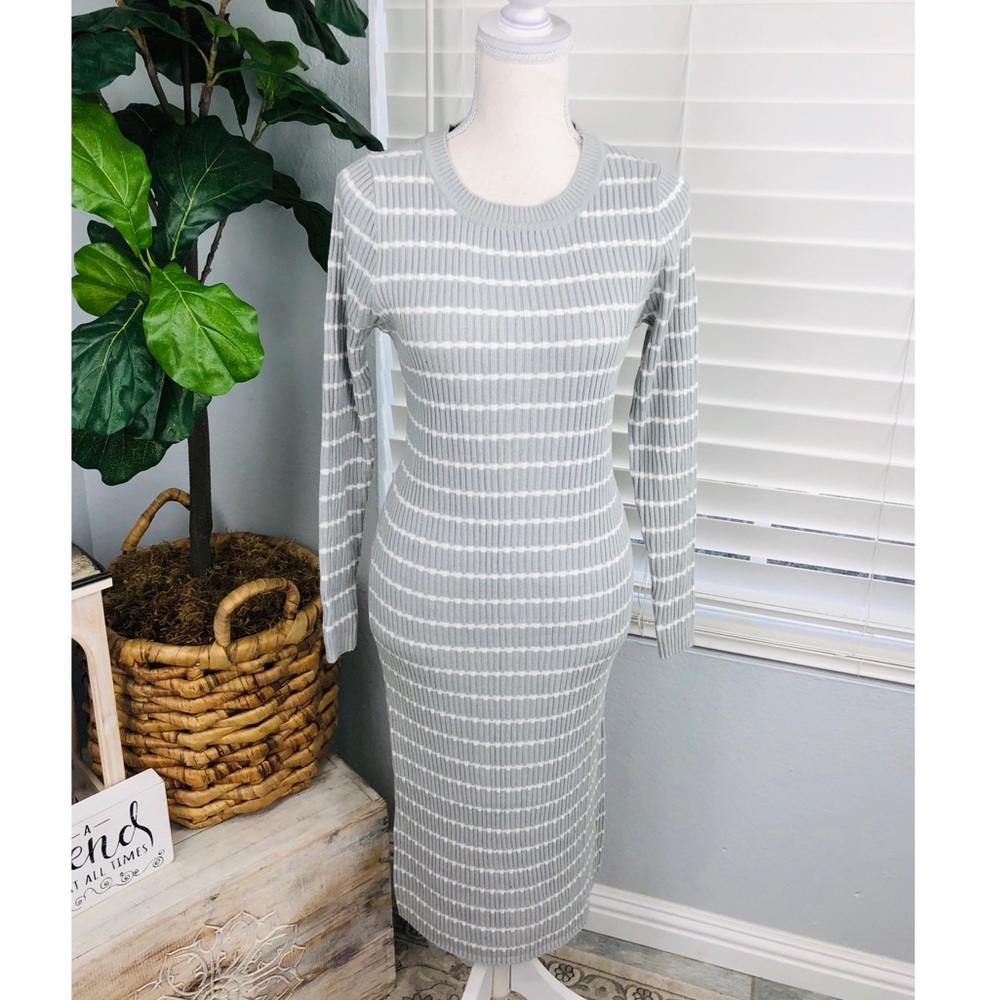 NWOT LONG SLEEVE GREY WHITE MIDI SWEATER DRESS
